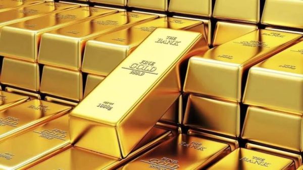 सोना कितना सोना है… ऐतिहासिक उछाल के साथ दस ग्राम सोने की कीमत 210,000 रुपए पार…