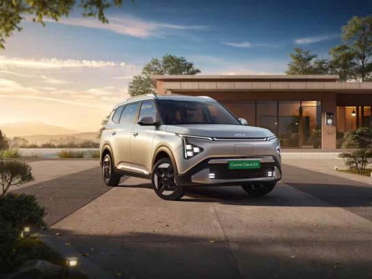 Kia Carens Clavis EV के दो नए वेरिएंट्स भारत में लॉन्च, जानें कीमत और फीचर्स
