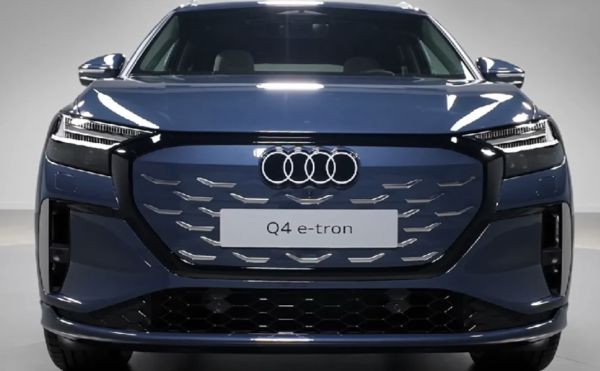Audi Q4 e-Tron Facelift: नई डिजाइन और स्मार्ट फीचर्स के साथ वैश्विक स्तर पर हुई पेश