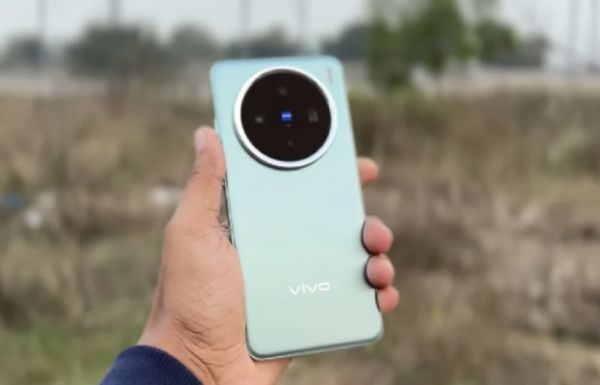 Vivo X200 की कीमतों में भारी गिरावट, Zeiss कैमरा वाला फ्लैगशिप फोन अब बजट में