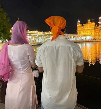 &lsquo;बॉर्डर 2&rsquo; की शूटिंग पूरी कर वरुण धवन पहुंचे स्वर्ण मंदिर