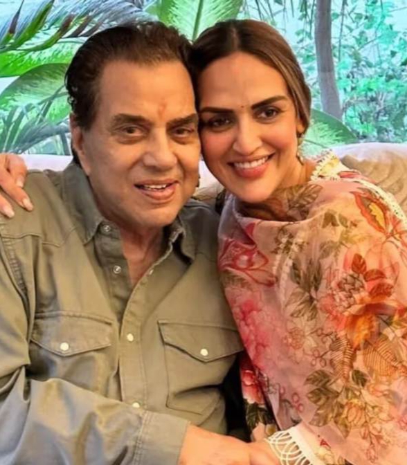 धर्मेंद्र के निधन की खबर के बीच बेटी ईशा देओल ने दिया हेल्थ अपडेट, पोस्ट शेयर कर लिखा- पापा जिंदा हैं &hellip;