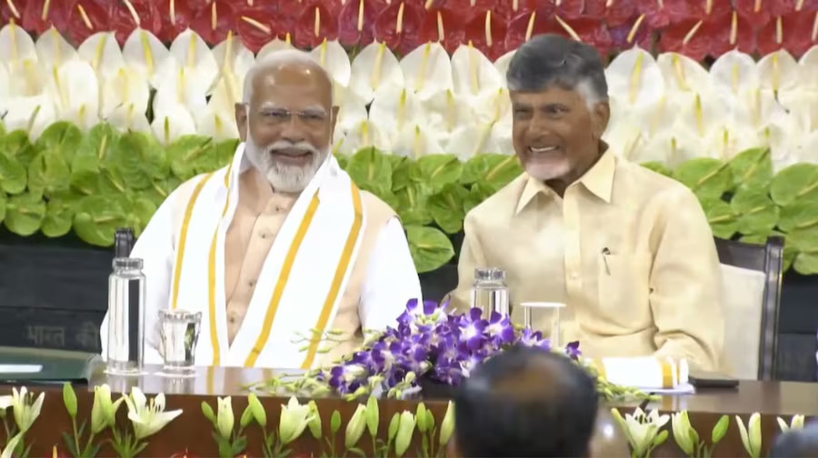 नरेंद्र मोदी चुने गए NDA संसदीय दल के नेता, आज ही करेंगे सरकार बनाने का दावा