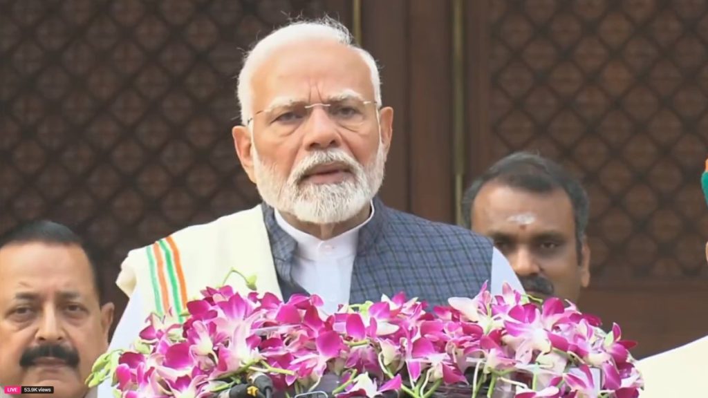 &lsquo;जनता से नकारे गए लोग संसद नहीं चलने देते&hellip;,&rsquo; संसद का शीतकालीन सत्र शुरू होने से पहले बोले पीएम मोदी, कहा- स्वार्थ के लिए संसद में मुठ्ठीभर लोग हुडदंग करते हैं