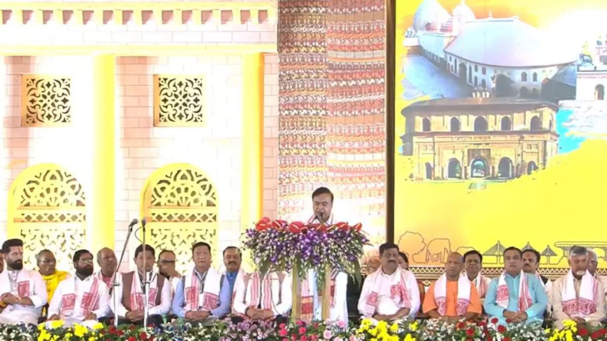 हिमंता बिस्वा सरमा असम के सीएम बने, दूसरी बार ली शपथ, मंच पर पीएम मोदी- अमित शाह मौजूद रहे