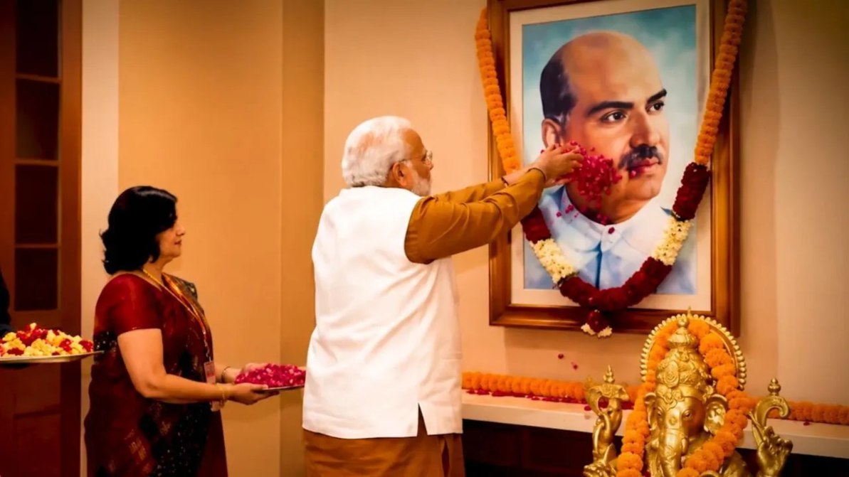 &lsquo;370 हटाना सच्ची श्रद्धांजलि&rsquo;, पीएम मोदी ने 125वीं जयंती पर डॉ. श्यामा प्रसाद मुखर्जी को किया याद