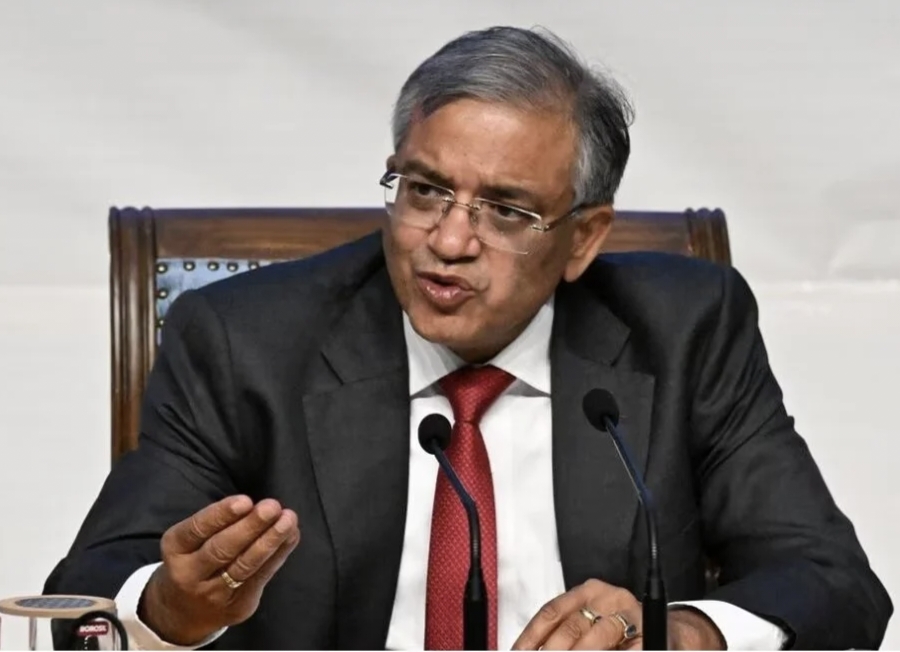 ज्ञानेश कुमार के खिलाफ &lsquo;महाभियोग नोटिस&rsquo;, अब पूर्व आईएएस अफसरों ने CEC के खिलाफ खोला मोर्चा, लगाए 6 बड़े आरोप