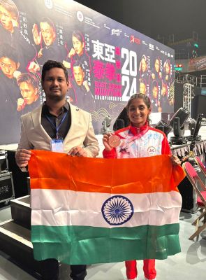 हॉंगकॉंग में हुए अंतराष्ट्रीय म्यू थाई चैंपियनशिप में रायपुर की दिव्या अग्रवाल ने जीता कांस्य पदक, किया भारत का नाम रौशन