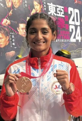 हॉंगकॉंग में हुए अंतराष्ट्रीय म्यू थाई चैंपियनशिप में रायपुर की दिव्या अग्रवाल ने जीता कांस्य पदक, किया भारत का नाम रौशन