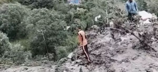 बादल फटने से तबाही, 4 की मौत एक लापता, राहत कार्य तेज