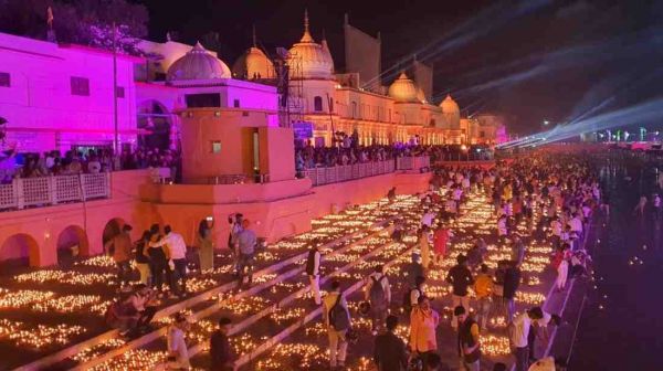 अयोध्या में भव्य दीपोत्सव की तैयारी, 26 लाख दीयों से जगमगाएगा शहर