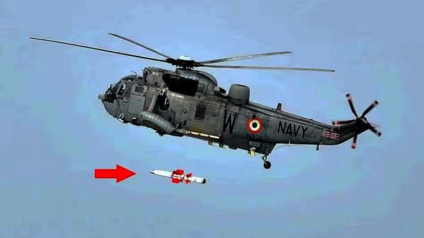 पहली बार हेलीकॉप्टर से दागे गए दो मिसाइल, DRDO-नेवी का सफल परीक्षण ; राजनाथ सिंह बोले- सेना की बढ़ेगी ताकत