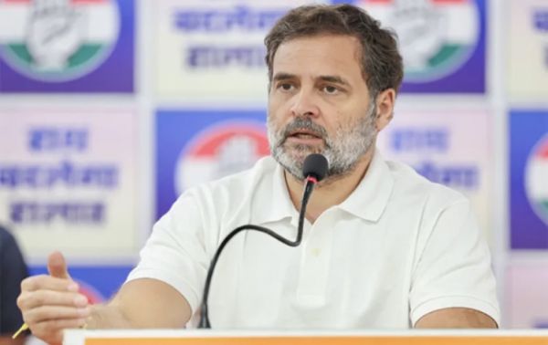 &lsquo;महंगाई मानव मोदी का फिर से हमला,&rsquo; चौथी बार पेट्रोल-डीजल की कीमत बढ़ने पर राहुल गांधी आगबबूला हुए, कहा- 