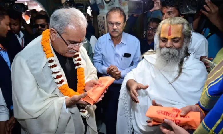 &lsquo;संविधान पर सरकार को भरोसा नहीं&rsquo;: गृहमंत्री विजय शर्मा के बयान पर पूर्व CM भूपेश का हमला, बोले- संविधान के दायरे में रहकर करनी चाहिए बात