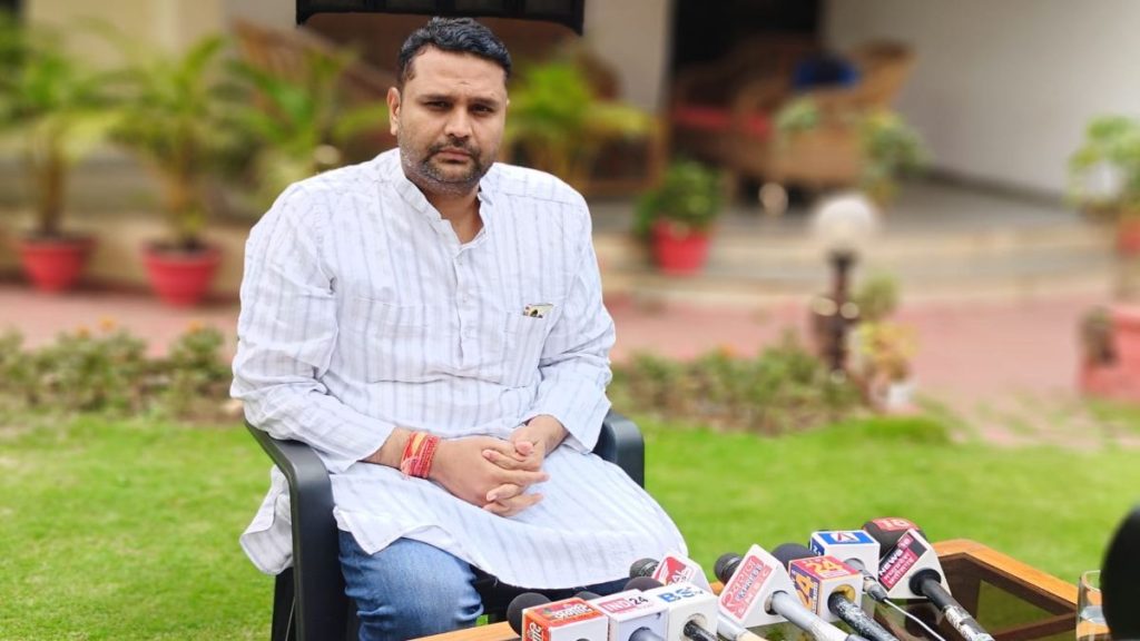 पूर्व मंत्री उमेश पटेल का BJP पर हमला, कहा- लोगों को ठग रही भाजपा