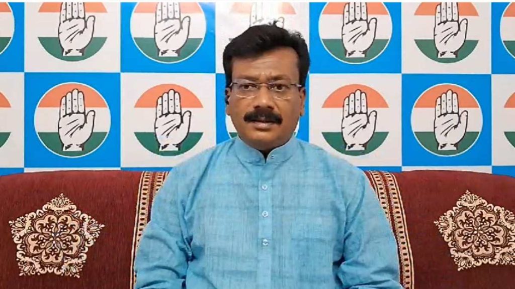 BJP नेता किसानों को कह रहे हैं देशद्रोही, किसान सम्मेलन केवल राजनीतिक नौटंकी और दिखावा, कांग्रेस का हमला