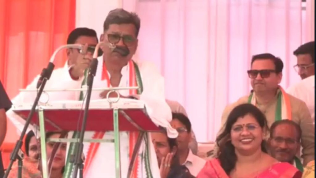 पीएम मोदी के खिलाफ चरणदास महंत के बयान से पीसीसी चीफ दीपक बैज ने किया किनारा, इधर भाजपा चुनाव आयोग से शिकायत करने की तैयारी में&hellip;