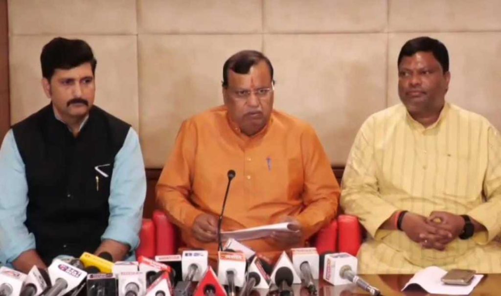 भाजपा उपाध्यक्ष शिवरतन ने कहा- प्रदेश के कांग्रेस नेता पीएम के खिलाफ दे रहे बयान और राष्ट्रीय नेतृत्व चुप&hellip;