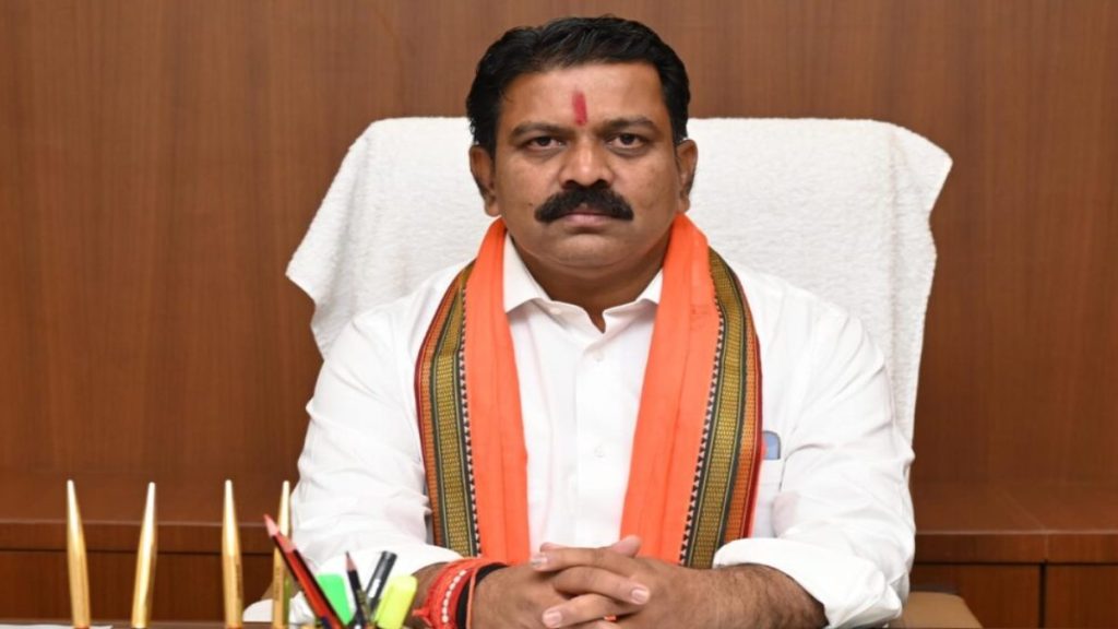 डिप्टी सीएम विजय शर्मा का भूपेश बघेल पर हमला, कहा- वे इसलिए सांसद बनेंगे, ताकि मोदी का सिर फोड़ सके&hellip;