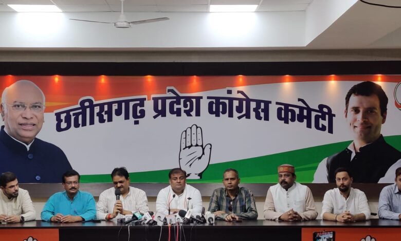 यह चुनाव संविधान बचाने, लोकतंत्र बचाने का चुनाव है, संविधान जिंदाबाद था, जिंदाबाद रहेगा &ndash; डॉ. चंदन यादव