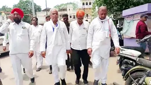 पूर्व सीएम और राजनादगांव लोकसभा प्रत्याशी भूपेश बघेल ने भाजपा कार्यकर्ताओं पर लगाया धक्का मुक्की का आरोप