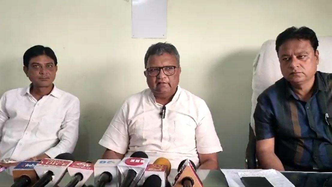 बलौदाबाजार हिंसा मामला: NSUI नेता सूर्यकांत वर्मा की गिरफ्तारी को कांग्रेस ने बताया राजनीतिक षडयंत्र, पुलिस पर लगाया गंभीर आरोप&hellip;