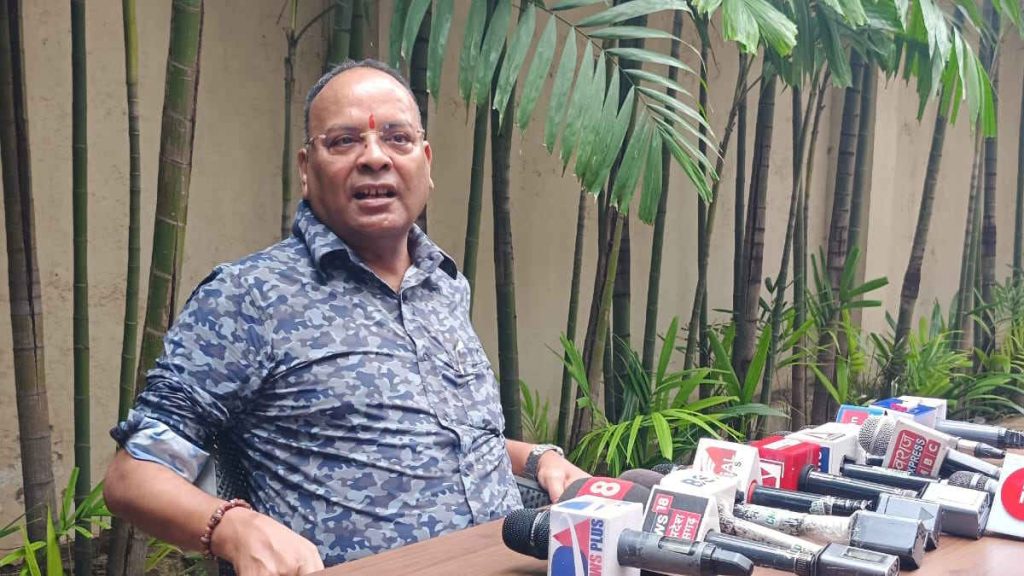 कांग्रेस नेताओं को भाजपा में जगह नहीं मिलने के आरोप पर अजय चंद्राकर का पलटवार, कहा-