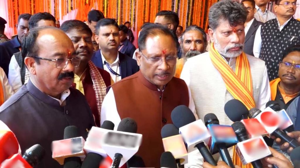 &lsquo;पूरा देश राष्ट्रीय शोक में और वह वियतनाम चले गए&hellip;&rsquo; CM साय ने राहुल गांधी पर कसा तंज, दिवंगत पूर्व प्रधानमंत्री मनमोहन सिंह का बताया अपमान