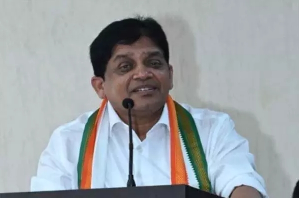 गोधाम योजना पर शुरू हुई राजनीति : पूर्व मंत्री डहरिया ने सरकार पर निशाना साधते हुए कहा-