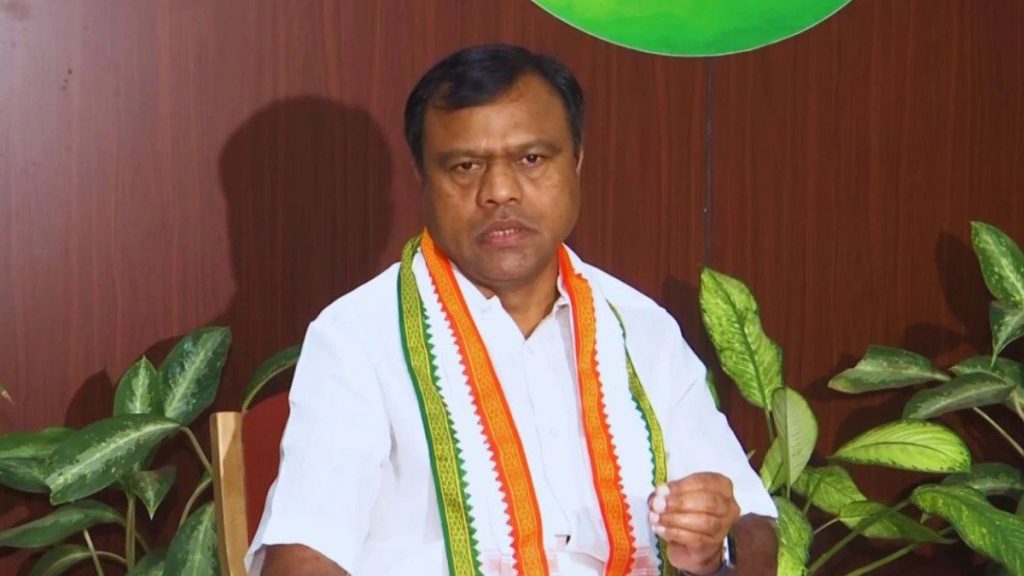 MLA पुरंदर ने कांग्रेस पर लगाया वीडियो से छेड़छाड़ का आरोप, दीपक बैज ने किया पलटवार, कहा- गलती BJP करे, मांग BJP करे और आरोप कांग्रेस पर&hellip; ये सही नहीं