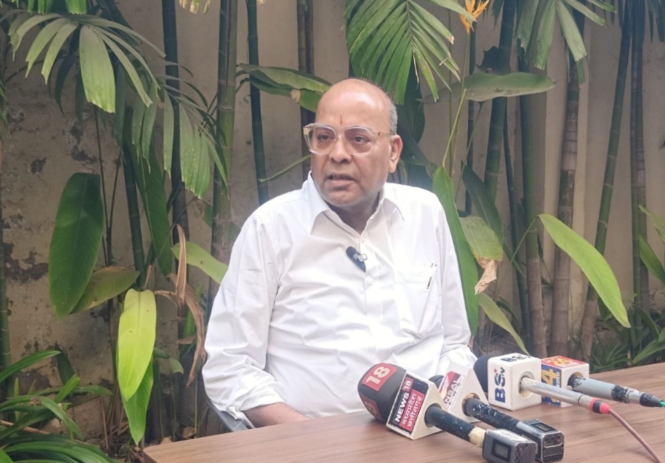 सेक्स सीडी कांड से SIR विवाद तक: अजय चंद्राकर का कांग्रेस पर तीखा हमला, बोले&ndash; पत्र लिखने से आगे नहीं बढ़ पा रहे नेता प्रतिपक्ष