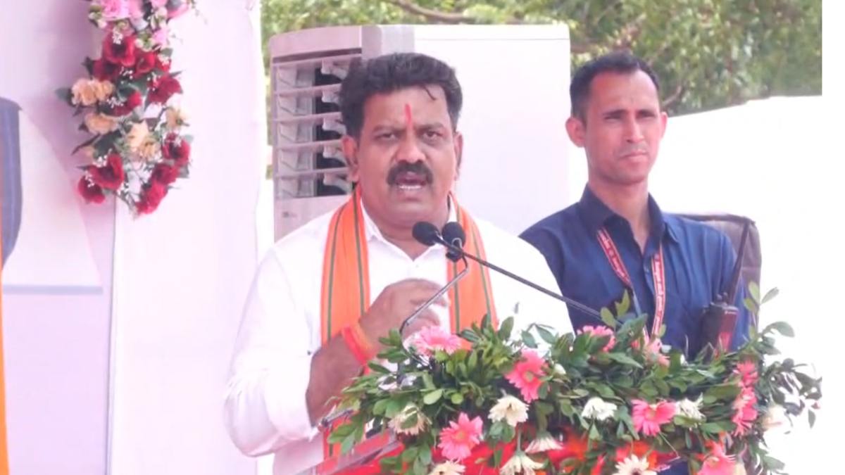 डायल 112 सेवा हुई और मजबूत, रायपुर को मिली 54 नई पुलिस गाड़ियां