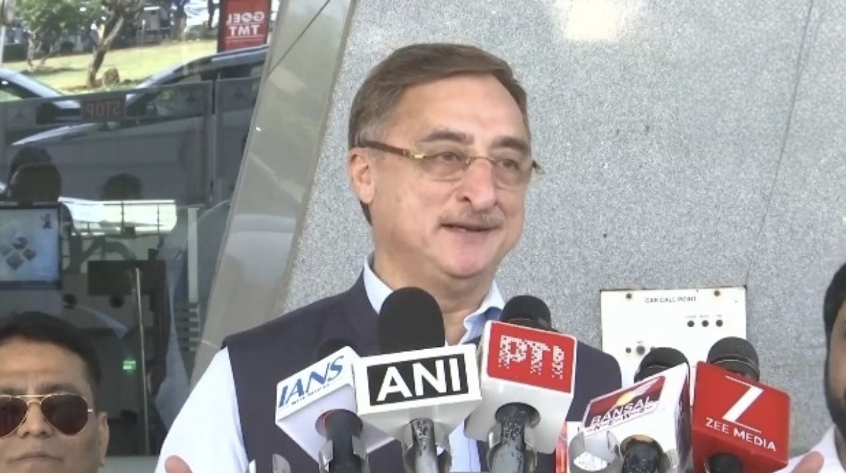रायपुर पहुंचे राज्यसभा सांसद विवेक तन्खा, केंद्र सरकार पर साधा निशाना