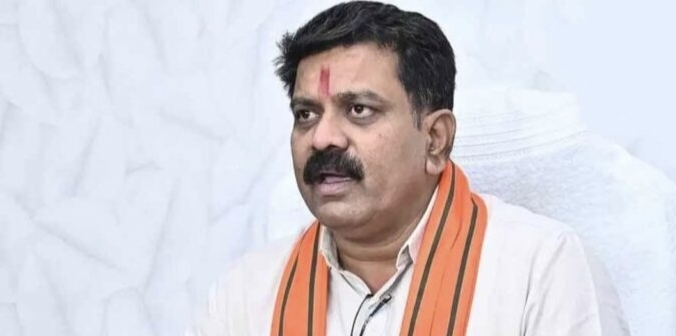 PM आवास को लेकर सियासी घमासान, उपमुख्यमंत्री विजय शर्मा ने भूपेश बघेल पर लगाया भ्रम फैलाने का आरोप