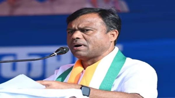 मोदी की गारंटी के नाम पर CG की जनता को गुमराह कर रही BJP, 70% महिलाओं के खातों में नहीं पहुंचा महतारी वंदन का पैसा, PCC बैज का हमला