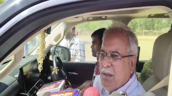 राधिका खेड़ा मामले पर गरमाई सियासत : पूर्व सीएम भूपेश बघेल बोले &ndash; रेपिस्ट के पक्ष में प्रचार करने गए थे पीएम मोदी, इस पर पहले बोलें भाजपाई&hellip;