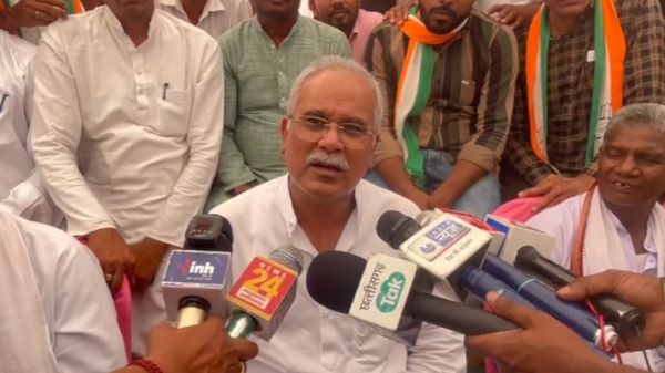 पूर्व मुख्यमंत्री भूपेश बघेल ने लगाया ईवीएम बदले जाने का आरोप, चुनाव आयोग ने कहा &ndash; आरोप निराधार&hellip;