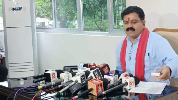 नक्सलियों से संबंध पर भूपेश बघेल के आरोपों पर डिप्टी सीएम विजय शर्मा का पलटवार, कहा- हम दस्तावेजी प्रमाण की बात कर रहे, आप अपने आरोप प्रमाणित करें&hellip;