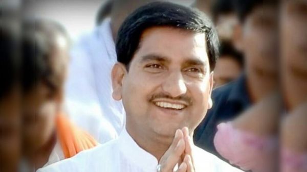 पूर्व मुख्यमंत्री भूपेश बघेल के कारोबारी सूर्यकांत तिवारी से मिलने जेल जाने पर सांसद तोखन साहू का तंज, कहा-