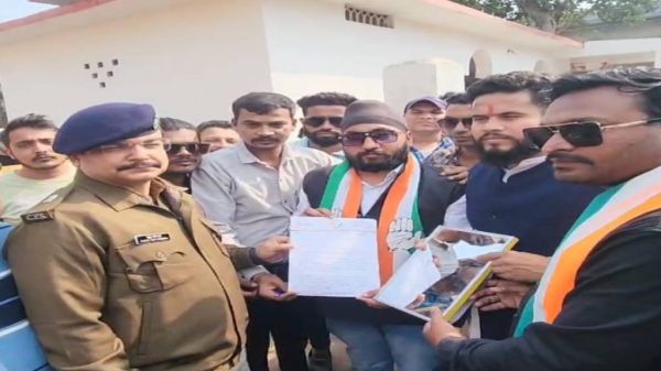बढ़ते अपराध को लेकर युवा कांग्रेस ने रैली निकालकर एसपी के नाम सौंपा ज्ञापन, कार्रवाई नहीं होने पर आबकारी विभाग का घेराव की दी चेतावनी