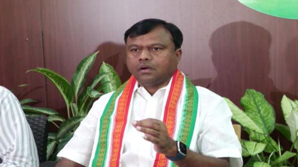 पटवारी सुसाइड मामला : PCC चीफ दीपक बैज ने की उच्च स्तरीय जांच की मांग, कहा &ndash;