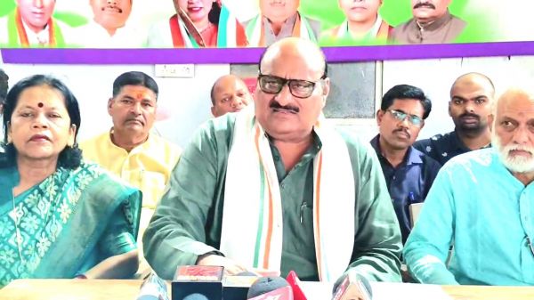 कलेक्टर के नोटिस पर पूर्व मंत्री जयसिंह अग्रवाल का पलटवार, कहा&hellip;.. "मैं कलेक्टर का चपरासी नही हूं !" फेसबुक पोस्ट नही होगी डिलीट