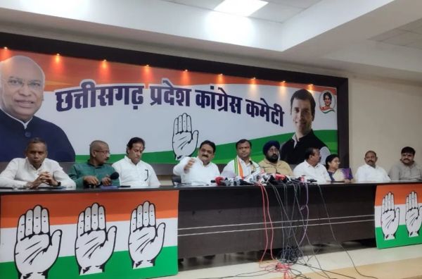 पीसीसी अध्यक्ष दीपक बैज का ने भाजपा सरकार पर लगाया बड़ा आरोप &ndash; छत्तीसगढ़ से 5 लाख गाय गायब ! 40 गायों की मौत भूख से हुई