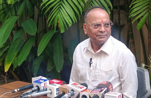 BJP MLA अजय चंद्राकर ने विपक्ष पर साधा निशाना, कहा- वोट चोर गद्दी छोड़ अभियान में नहीं दम, कांग्रेस शासन काल में 10 बार हो चुका है SIR