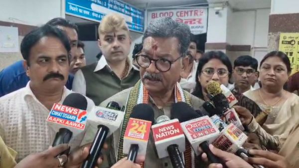 बिलासपुर रेल हादसा : नेता प्रतिपक्ष चरणदास महंत का बड़ा बयान, कहा- मुआवजा न देना पड़े इसलिए मौत के आंकड़े छुपा रही सरकार&hellip;