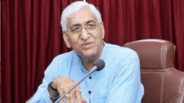 SIR को लेकर गरमायी राजनीति, पूर्व डिप्टी CM सिंहदेव बोले SIR फॉर्म भरने में पसीने छूट गए,मैं MA पास फिर भी 20 बार सोचना पड़ा