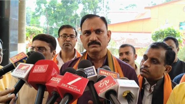 &lsquo;क्या संघी गाते हैं वंदेमातरम्?&rsquo; पूर्व मुख्यमंत्री भूपेश बघेल के सवाल पर स्वास्थ्य मंत्री जायसवाल ने किया पलटवार