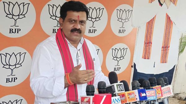 मनरेगा का नाम बदलने पर सियासत जारी : कांग्रेस के प्रदर्शन पर उपमुख्यमंत्री विजय शर्मा का बयान, कहा-