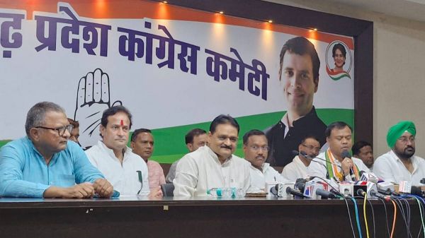 राम मंदिर चढ़ावा विवाद पर कांग्रेस का देशव्यापी अभियान, रायपुर से कमलेश्वर पटेल ने साधा भाजपा पर निशाना