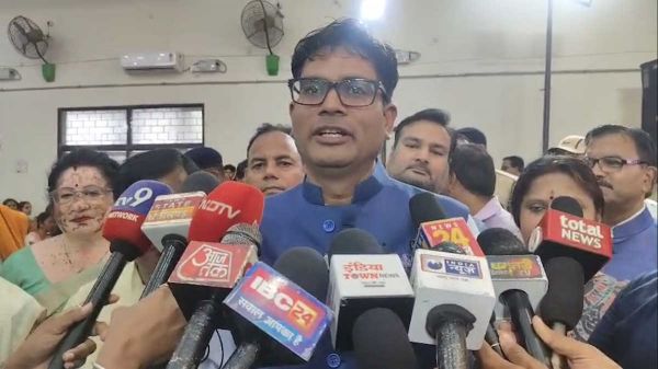धमतरी में वित्त मंत्री ओपी चौधरी का बड़ा बयान, शराबबंदी को लेकर कांग्रेस को घेरा